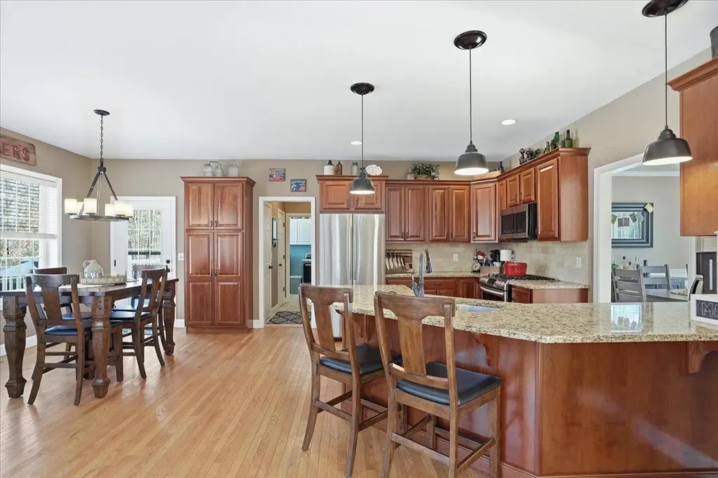 59 Post Road Hooksett NH 03106