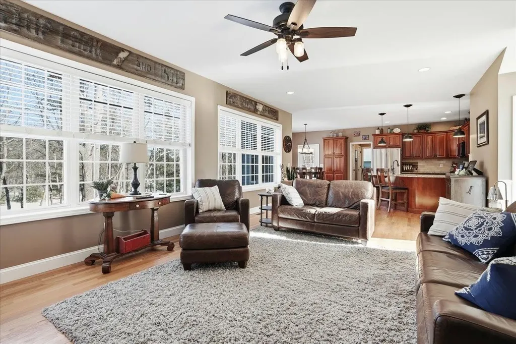 59 Post Road Hooksett NH 03106