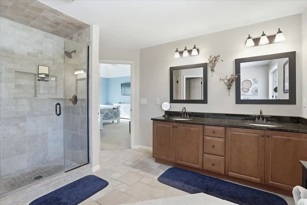 59 Post Road Hooksett NH 03106