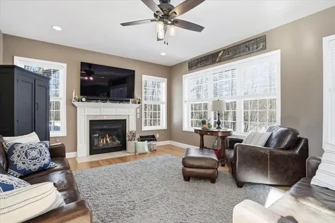 59 Post Road Hooksett NH 03106