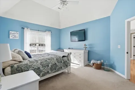 59 Post Road Hooksett NH 03106