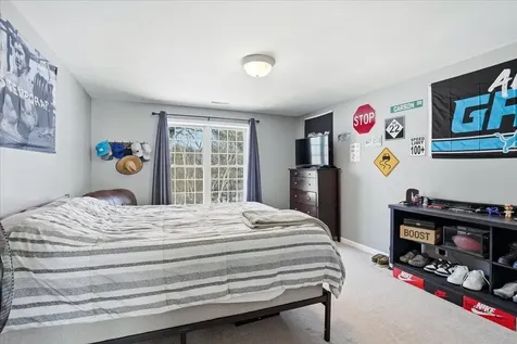 59 Post Road Hooksett NH 03106