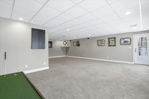 59 Post Road Hooksett NH 03106