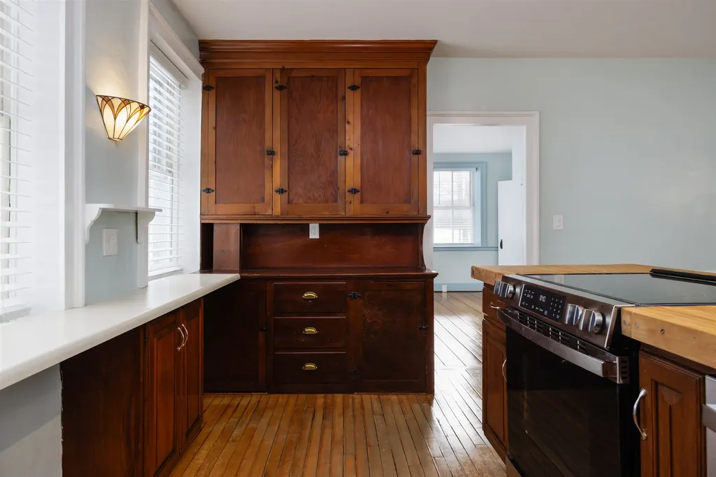 1106 Route 12a Plainfield NH 03781