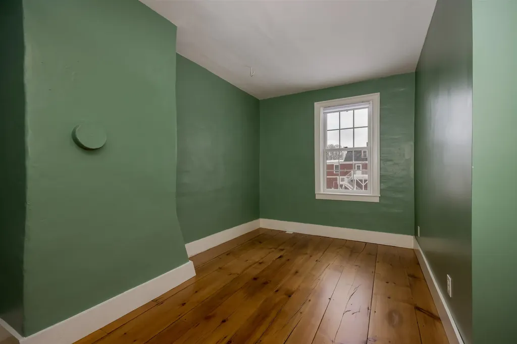 1106 Route 12a Plainfield NH 03781