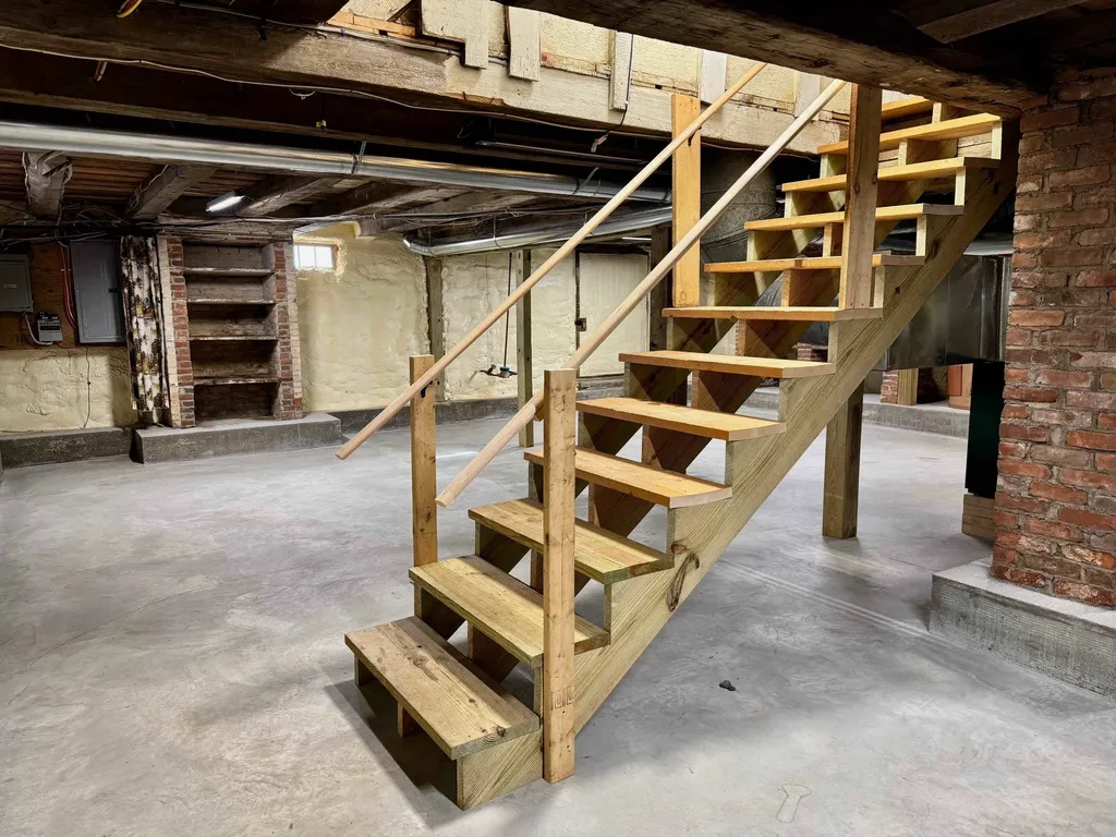 1106 Route 12a Plainfield NH 03781