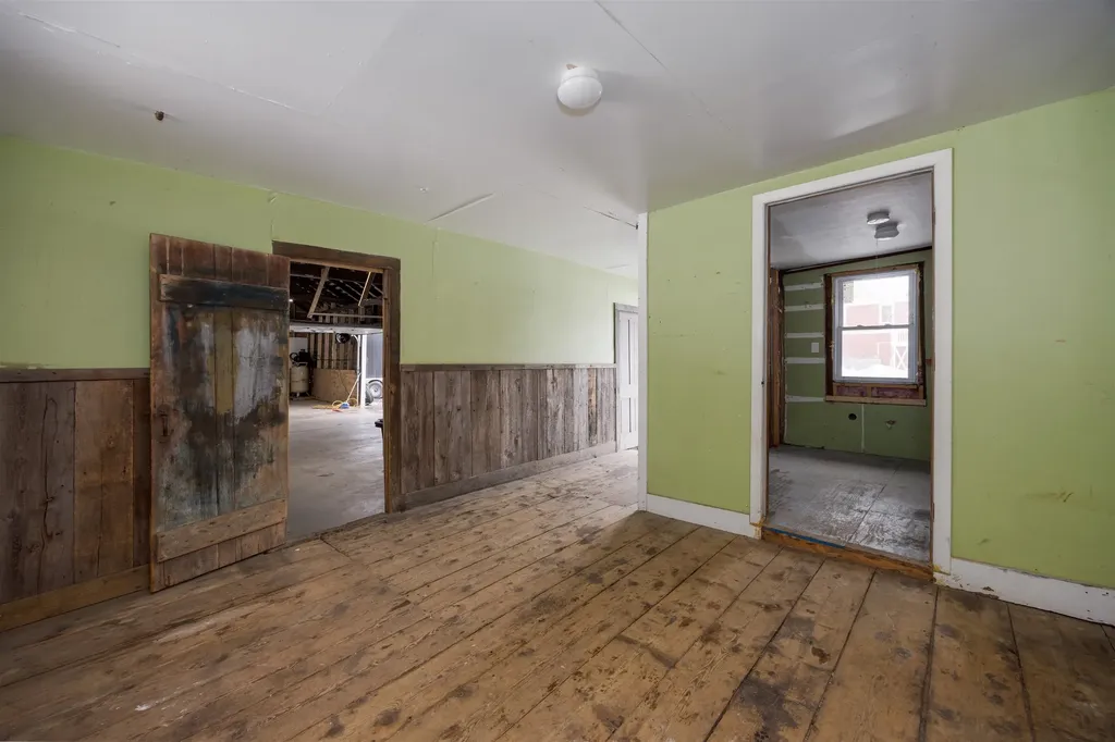 1106 Route 12a Plainfield NH 03781