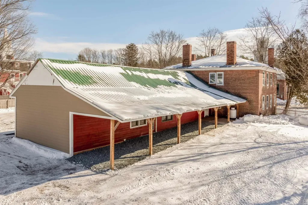 1106 Route 12a Plainfield NH 03781