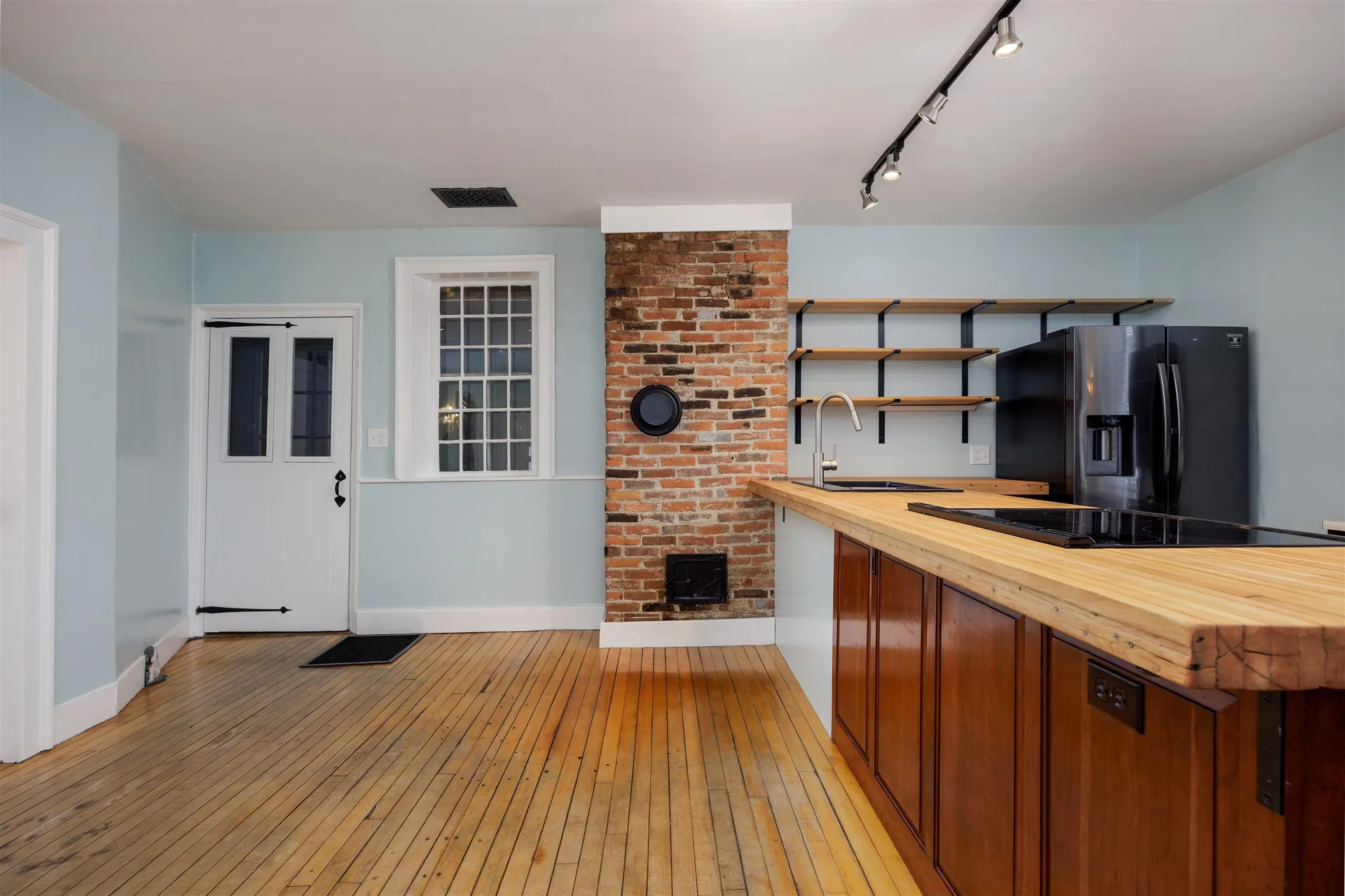 1106 Route 12a Plainfield NH 03781