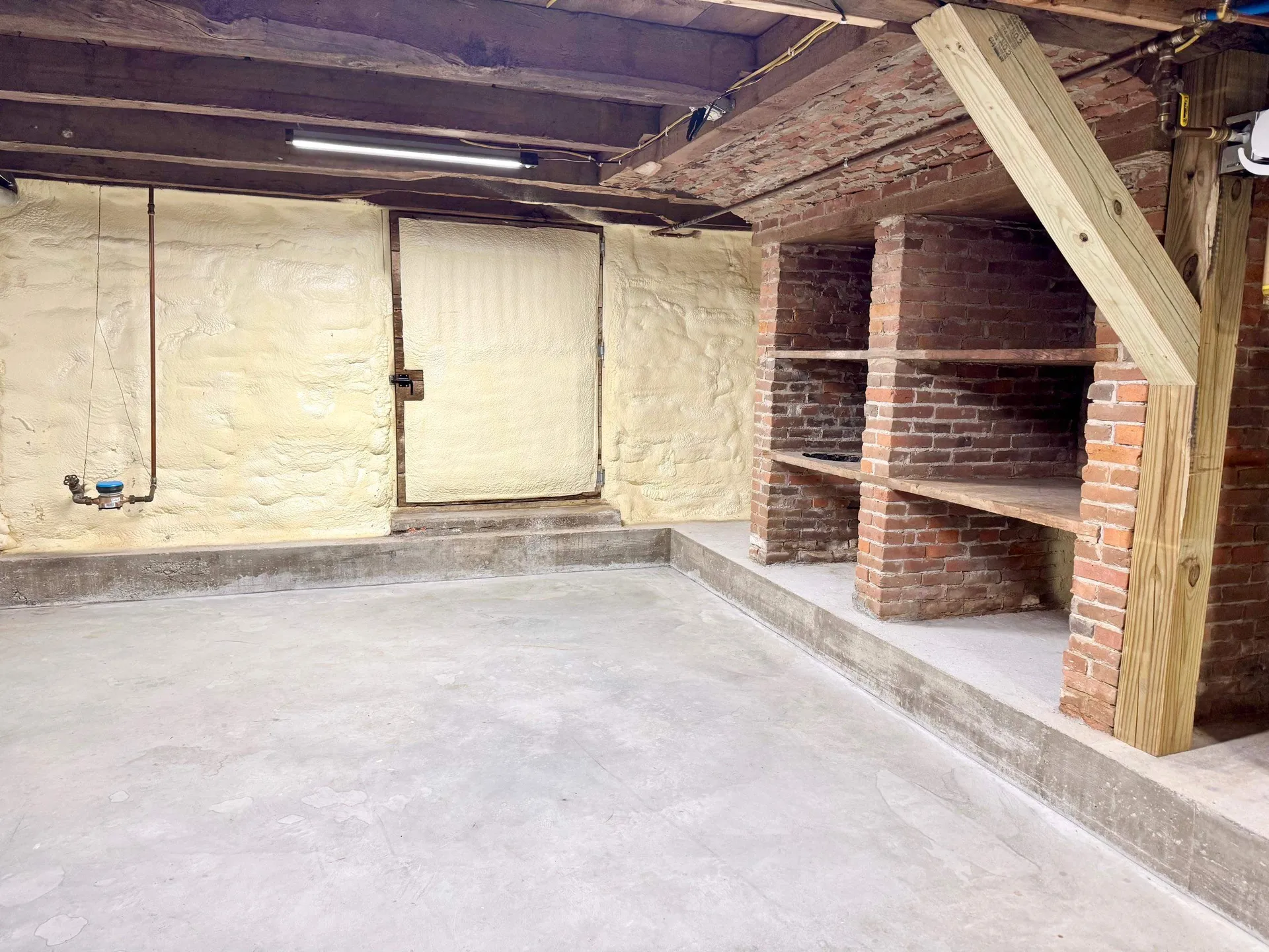 1106 Route 12a Plainfield NH 03781