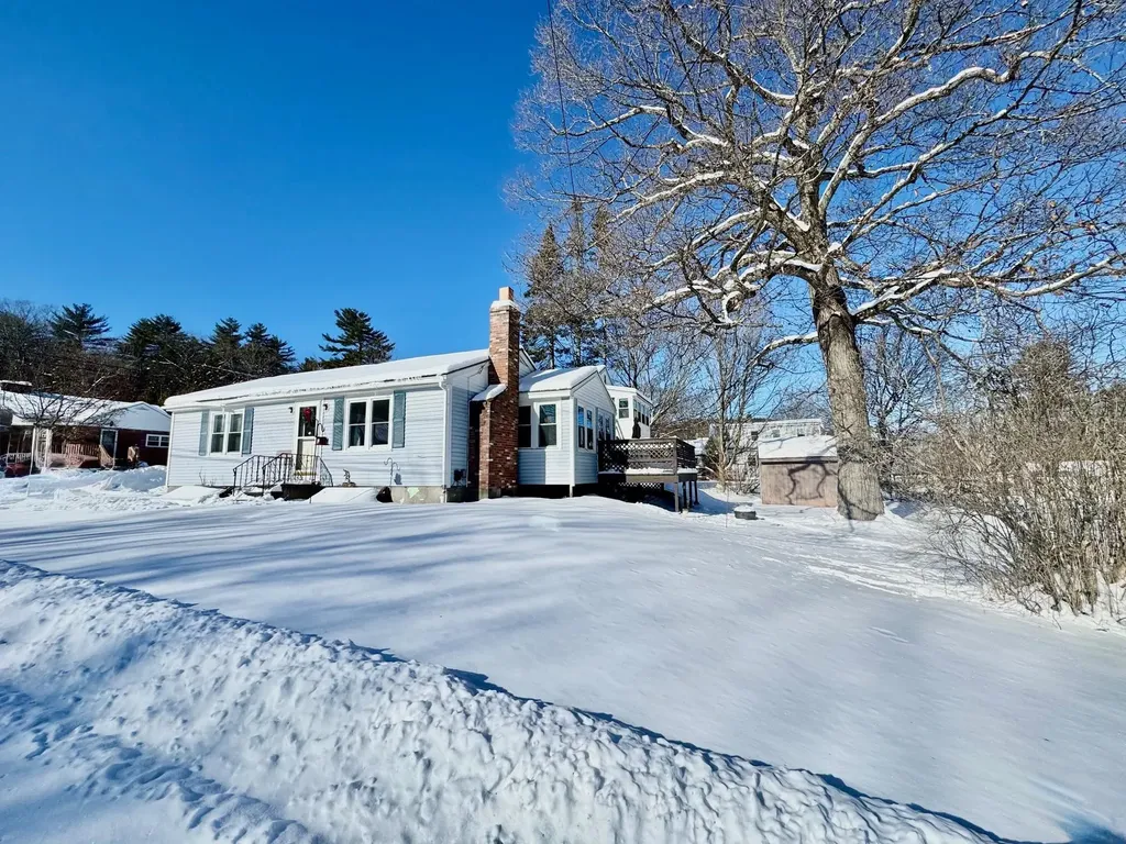 21 Wheatley Street Lebanon NH 03766