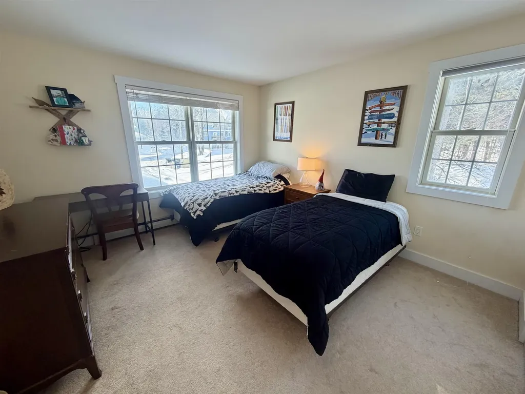 24 Amber Way Warren VT 05674