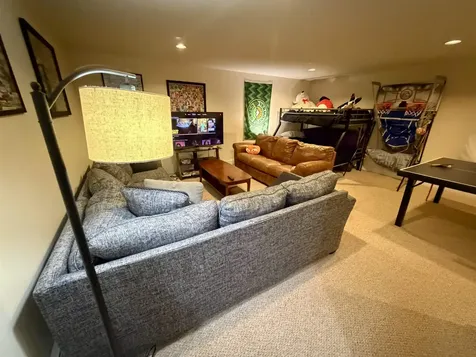 24 Amber Way Warren VT 05674