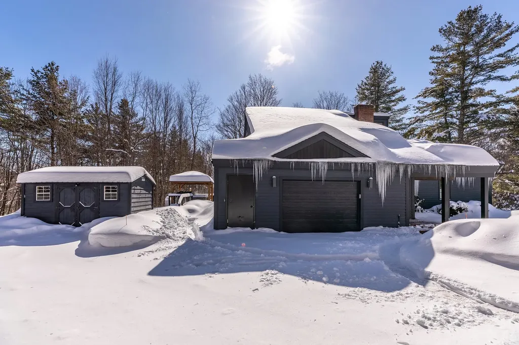 104 High Meadow Road Winhall VT 05340