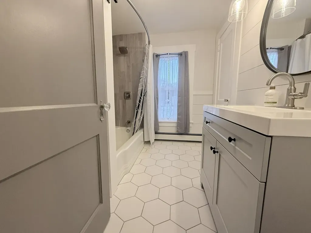 19 Kenyon Street Claremont NH 03743