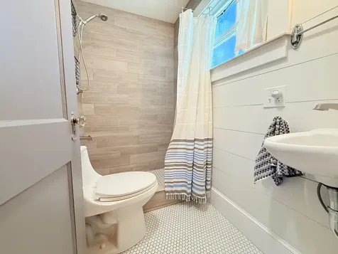 19 Kenyon Street Claremont NH 03743