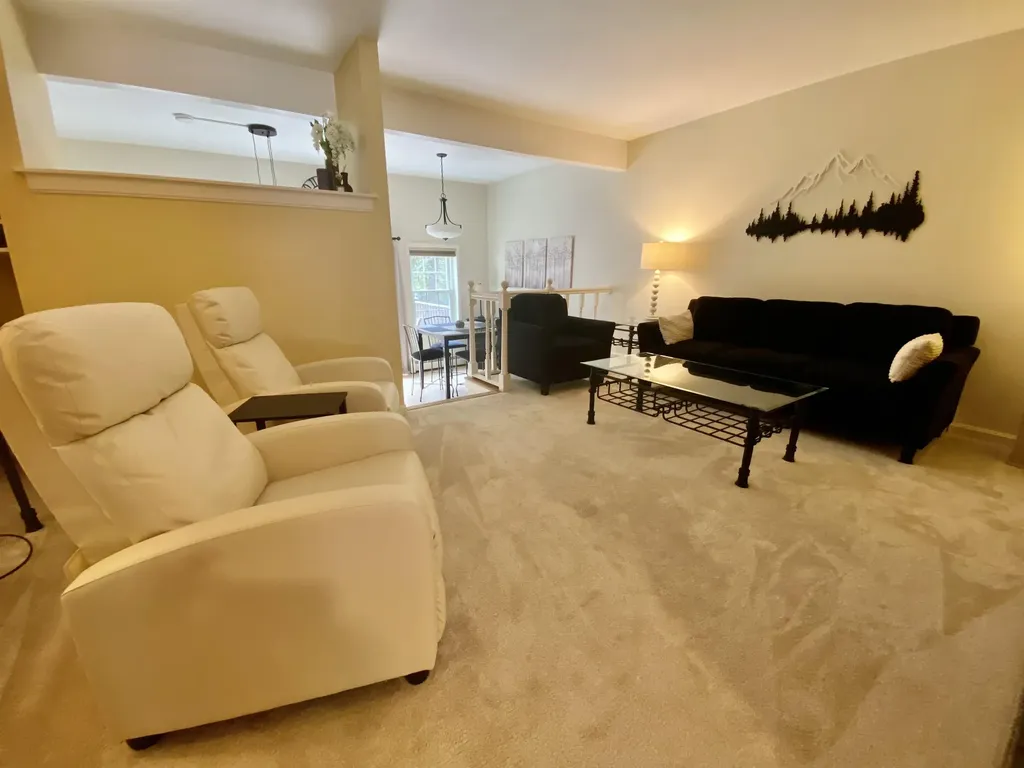 85 Townhouse Way Woodstock VT 05091