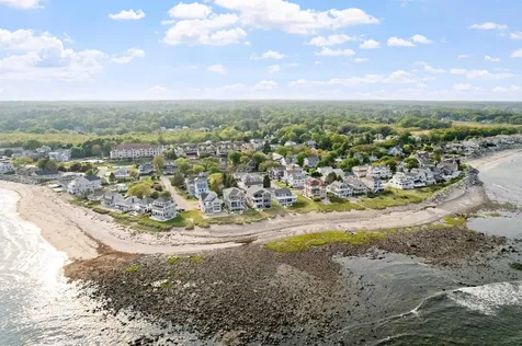 30 Ancient Highway Hampton NH 03842