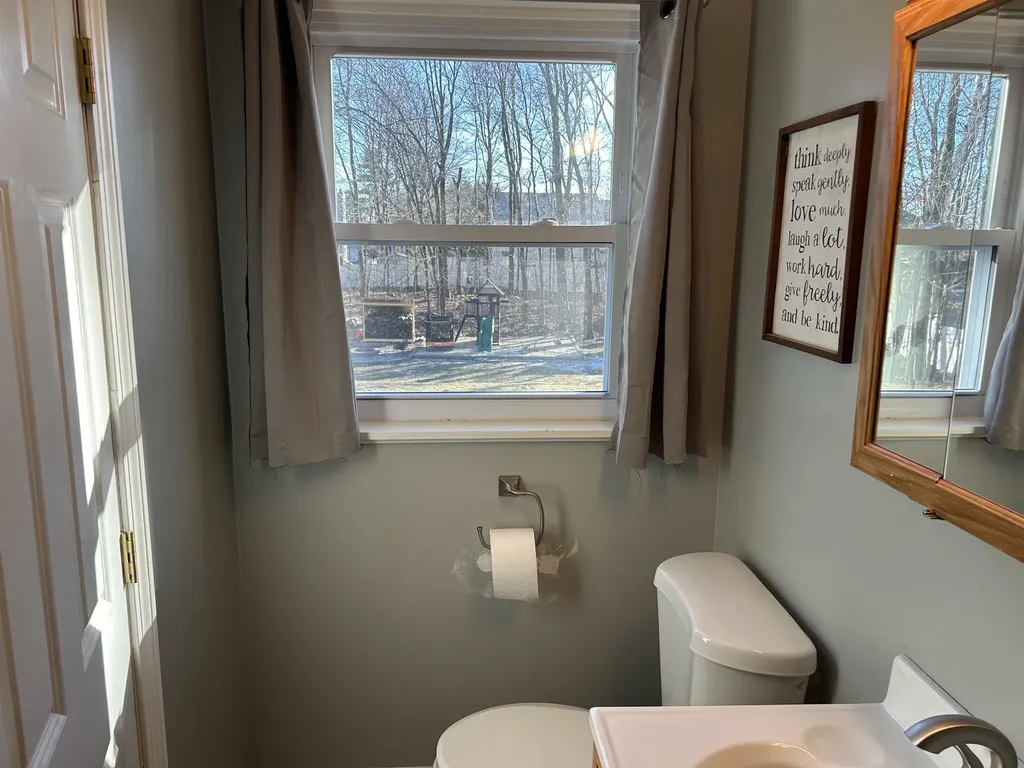 1409 Wellington Road Manchester NH 03104