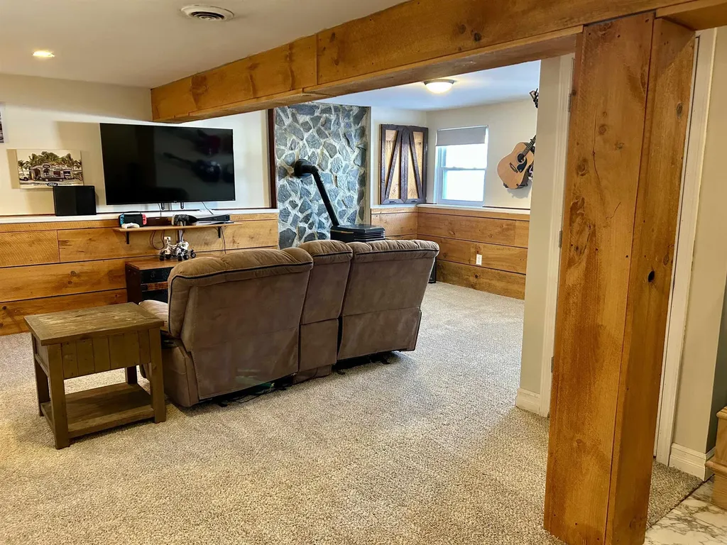 1409 Wellington Road Manchester NH 03104