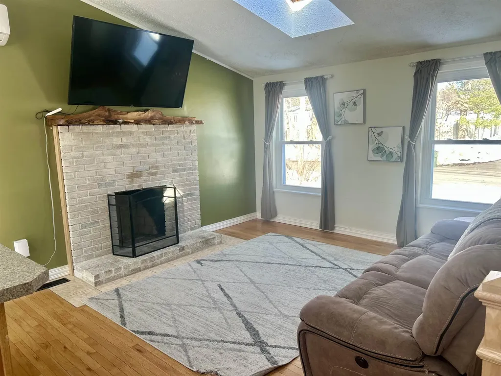 1409 Wellington Road Manchester NH 03104