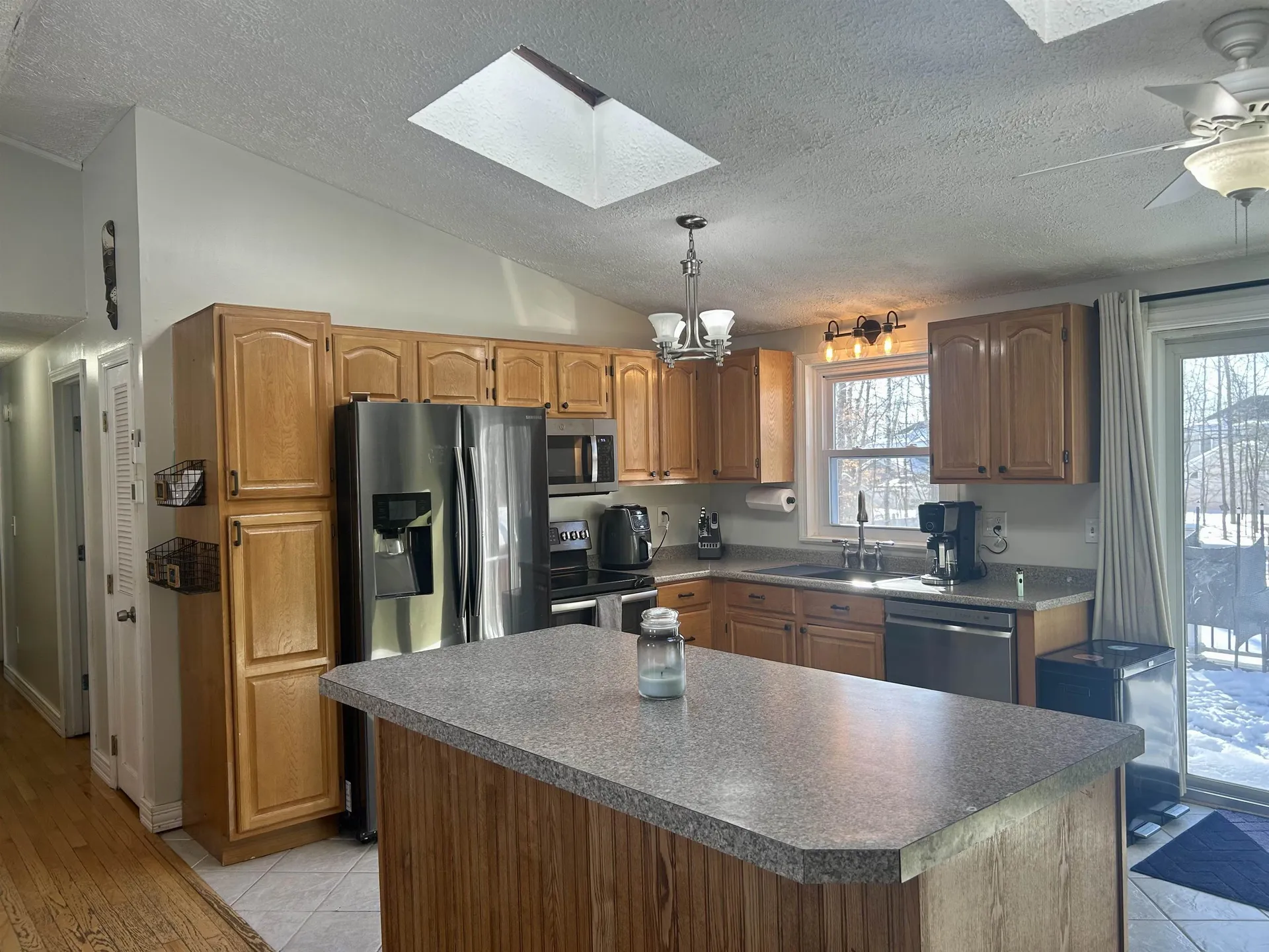 1409 Wellington Road Manchester NH 03104