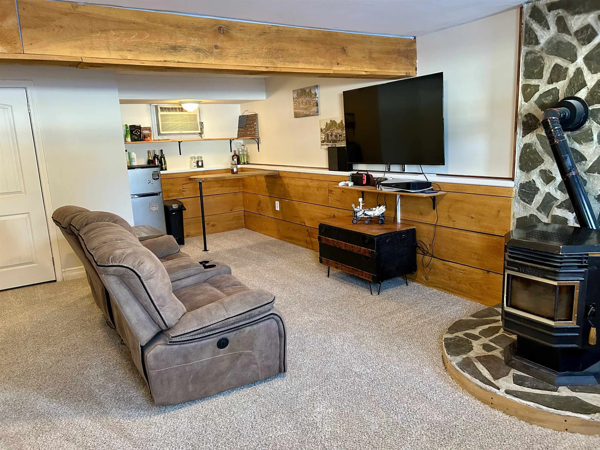 1409 Wellington Road Manchester NH 03104