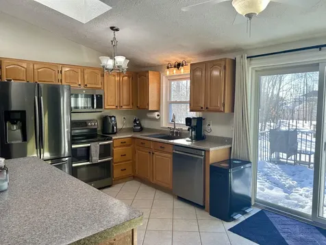 1409 Wellington Road Manchester NH 03104