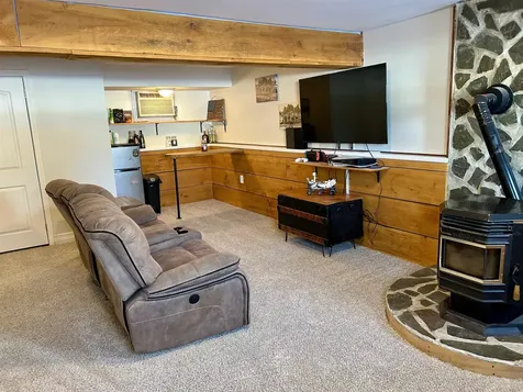 1409 Wellington Road Manchester NH 03104