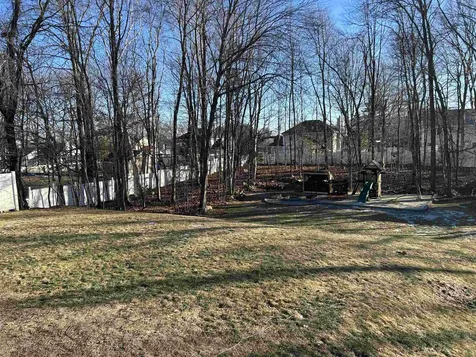 1409 Wellington Road Manchester NH 03104