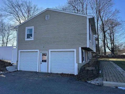 1409 Wellington Road Manchester NH 03104