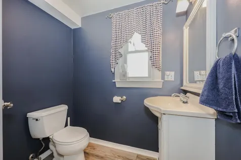 584 Calef Highway Lee NH 03861