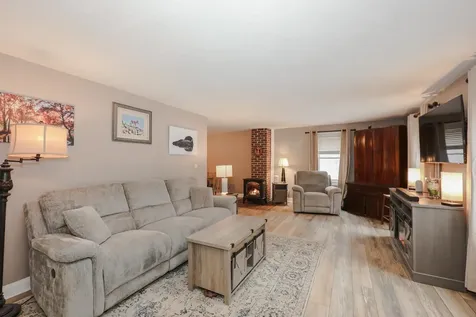 584 Calef Highway Lee NH 03861