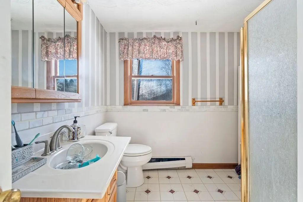 1 Stagecoach Drive Sandown NH 03873