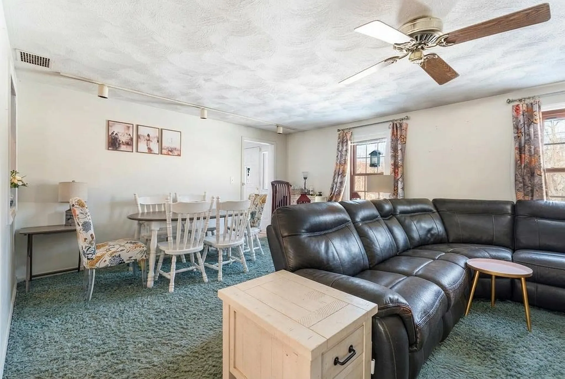 1 Stagecoach Drive Sandown NH 03873