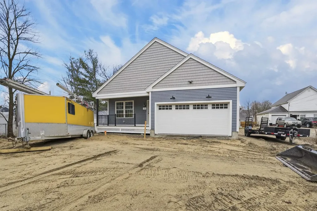 73 Ferry Street Hudson NH 03051