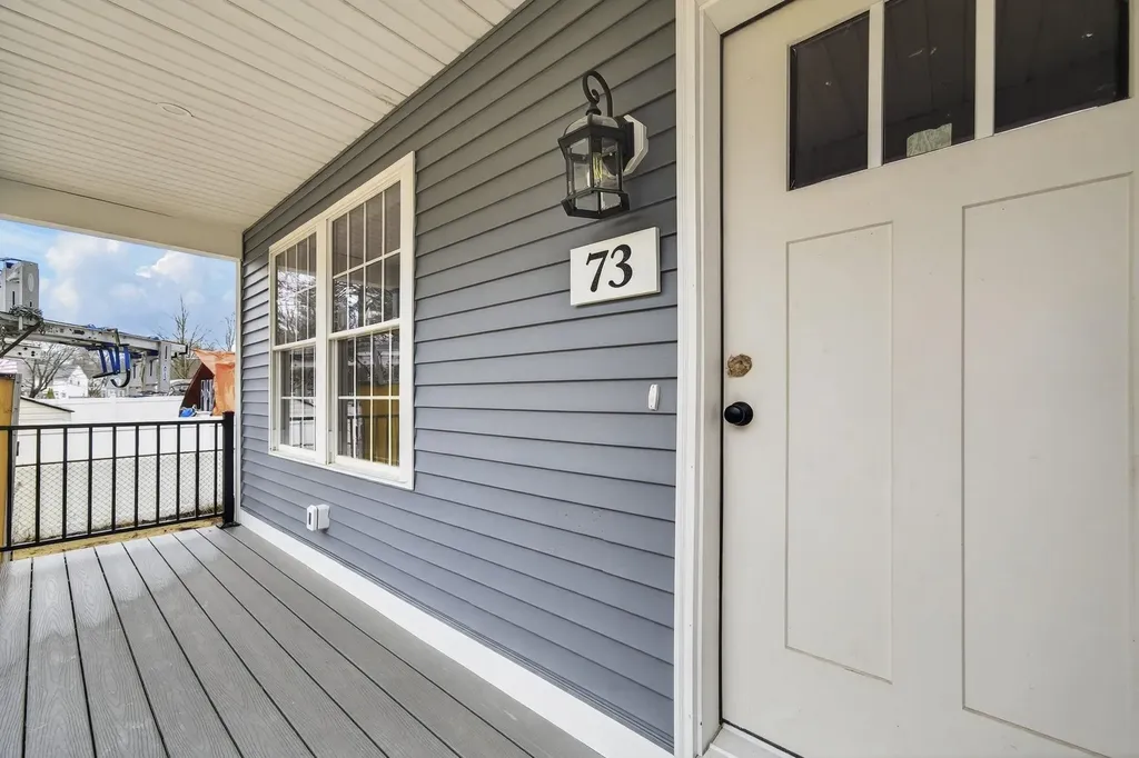 73 Ferry Street Hudson NH 03051