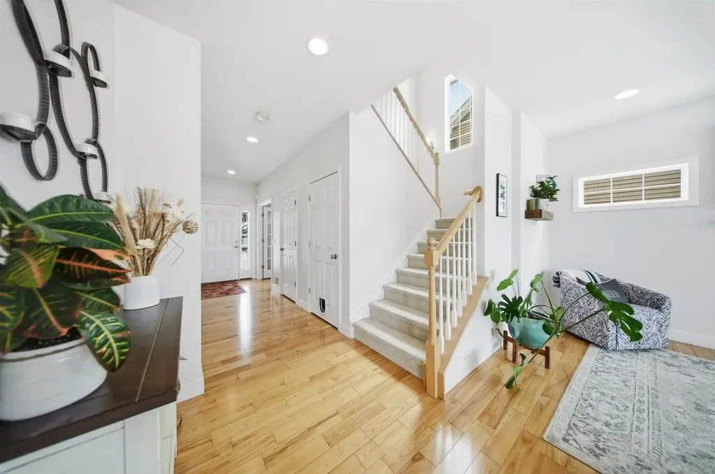 20 Sommerfield Drive South Burlington VT 05403