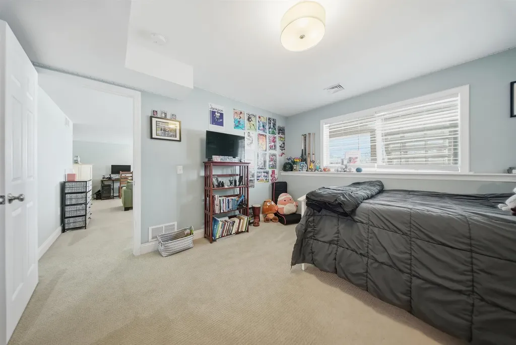 20 Sommerfield Drive South Burlington VT 05403