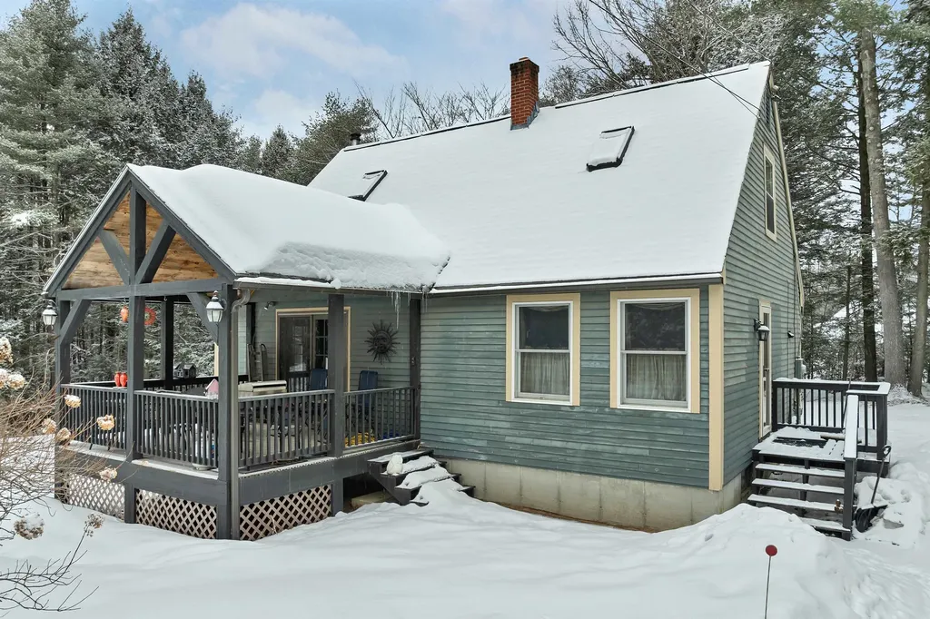 136 Lovering Avenue Loudon NH 03307
