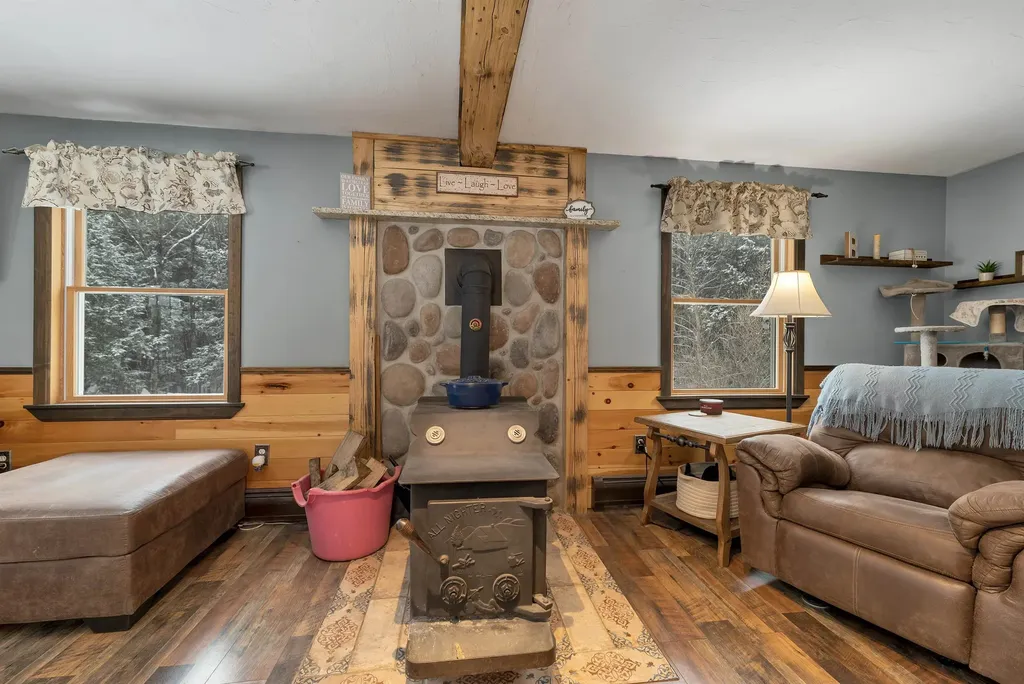 136 Lovering Avenue Loudon NH 03307