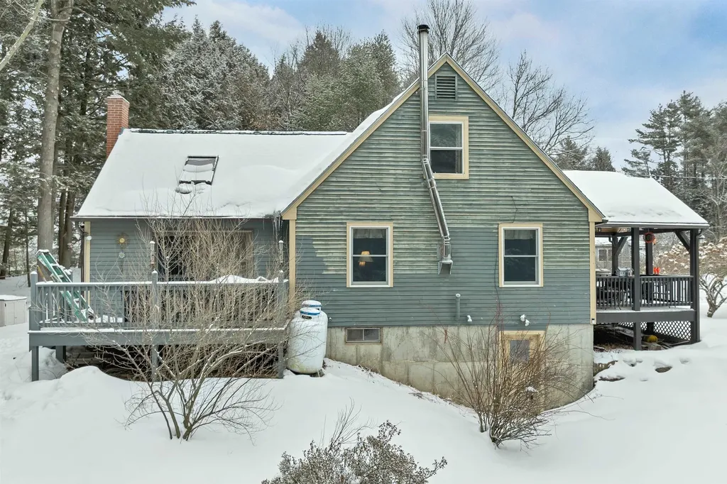 136 Lovering Avenue Loudon NH 03307
