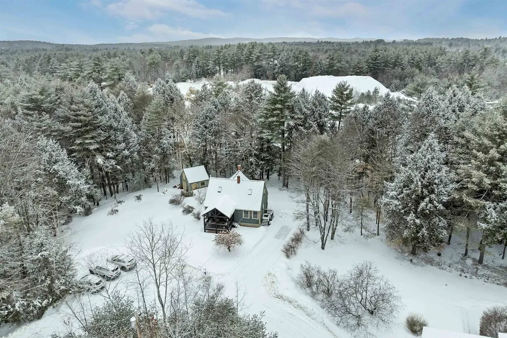 136 Lovering Avenue Loudon NH 03307