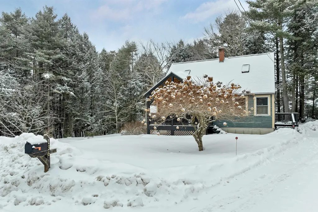 136 Lovering Avenue Loudon NH 03307