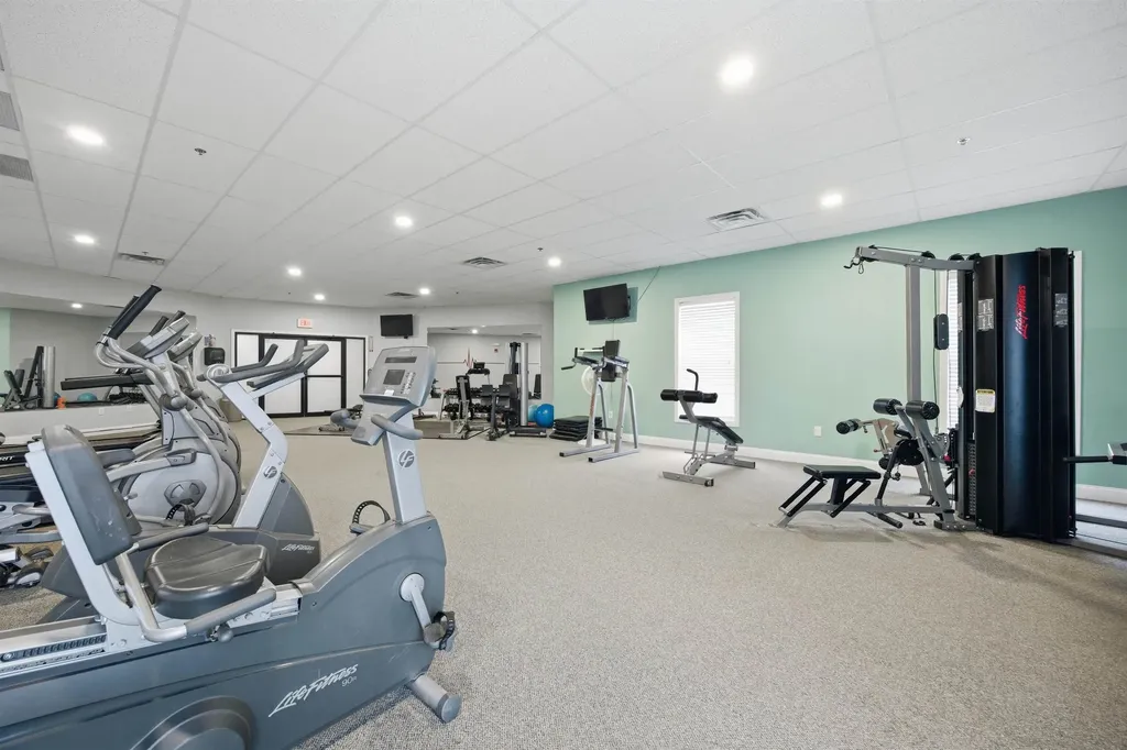 11 Canterberry Court Hudson NH 03051