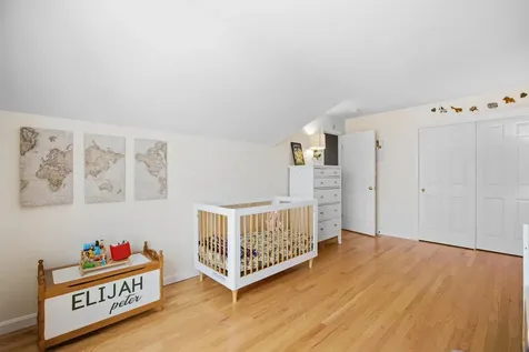 11 Canterberry Court Hudson NH 03051