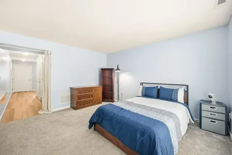 11 Canterberry Court Hudson NH 03051