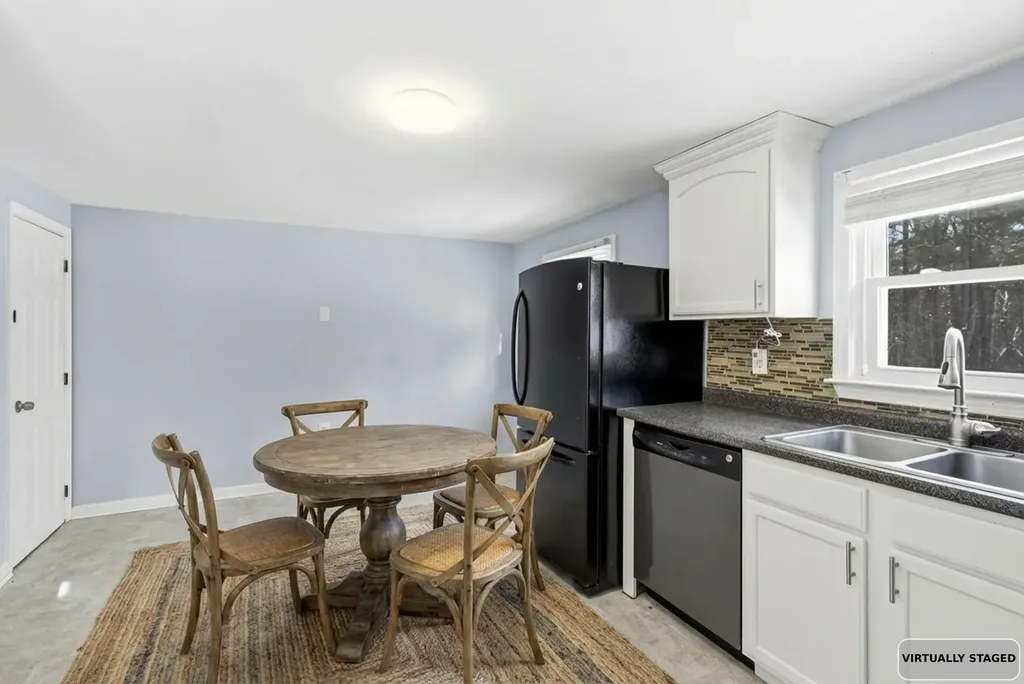 120 B Barretts Hill Road Hudson NH 03051