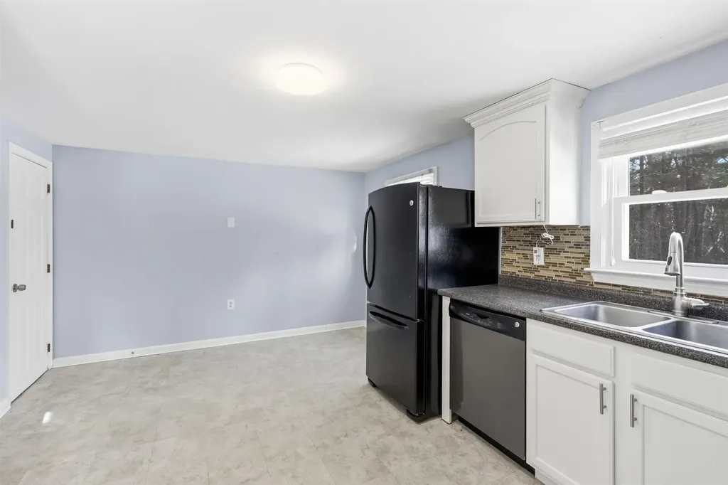 120 B Barretts Hill Road Hudson NH 03051