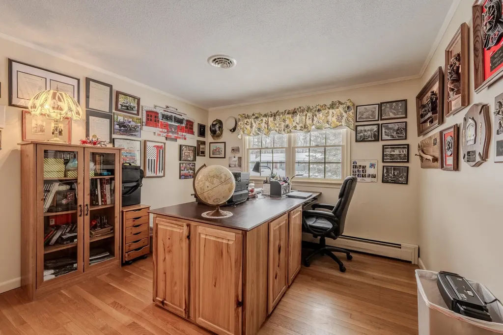 15 Easthill Drive Hudson NH 03051